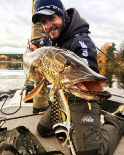 Strike Pro Trueglide Guppie 13,5cm 120g -Sportviswinkel 29 EG208 TR001r 3